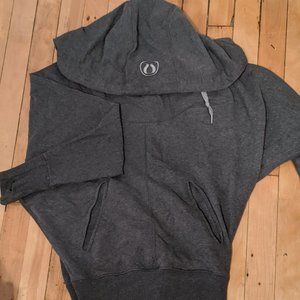 LULULEMON OVER THE SHOULDER SPORT SWEATER